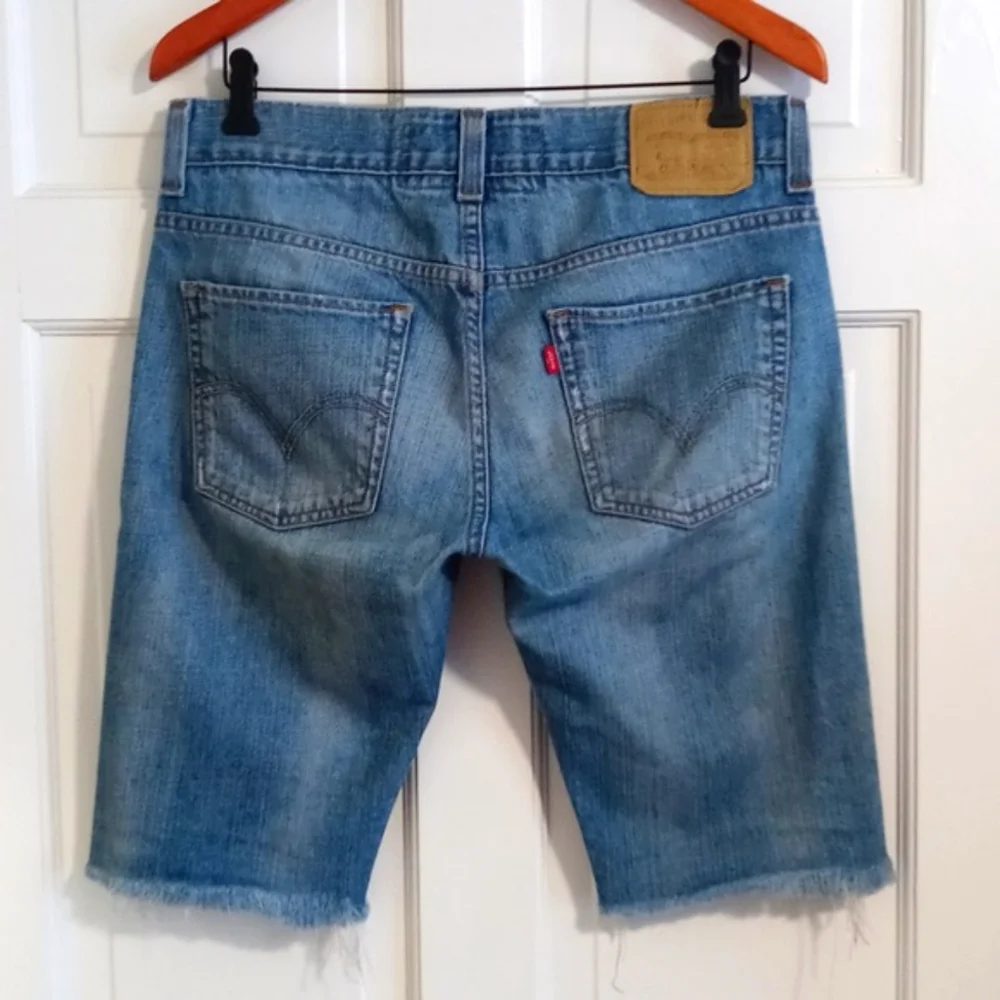 🛹Levi's🛹 - Skinny 511 Cut-Off Short